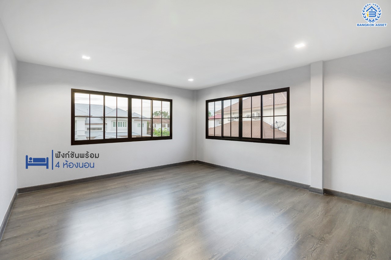 คฤหาสน์ตกแต่งใหม่ คุณภาพ LH ม.ชลลดา บางบัวทอง แปลงมุม เนื้อที่ 121 ตร.ว. ตกแต่งหรูหรา ตอบโจทย์ครอบครัวใหญ่ ด้วยฟังก์ชัน 4 ห้องนอน 6 ห้องน้ำ 1 ห้องอเนกประสงค์ 1 ห้องแม่บ้าน จอดรถได้ถึง 4 คัน มีสนามหญ้าด้านข้างกว้างขวาง พร้อม Facilities ครบ! บนทำเลคุณภาพ เชื่อมต่อได้หลายเส้นทาง ใกล้เซ็นทรัลเวสต์เกต และรถไฟฟ้า "สถานีบางพลู"